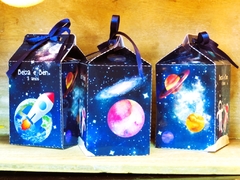 Kit com 15 caixinhas Astronauta espaço sideral com fitinha - comprar online