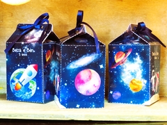 Kit com 20 caixinhas Astronauta espaço sideral com fitinha - comprar online
