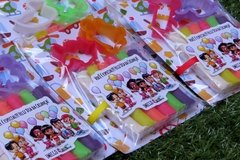 20 Kits Massinha dia das crianças corporativa - comprar online