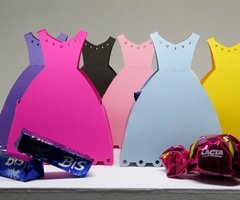 Kit com 20 caixinhas - vestidos coloridos - Festinha Legal