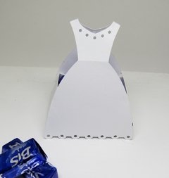 Kit com 20 caixinhas - vestido branco na internet