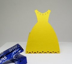 Kit com 20 caixinhas - vestido amarelo - Festinha Legal
