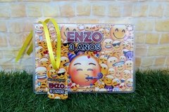 10 estojos de pintura Emoji com 31 itens completo lembrancinha emoji kit colorir - comprar online