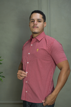 CAMISA PREMIUM MICROXADREZ VERMELHO E BRANCO MC na internet