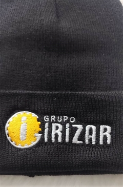 Gorros de lana con logo bordado en internet