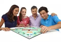 JUEGO DE MESA MONOPOLY CLASICO PIEZAS METALICAS HASBRO - CIUDAD RAYUELA