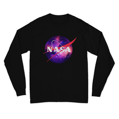 Camiseta Manga Longa Nasa Nebulosa Roxa