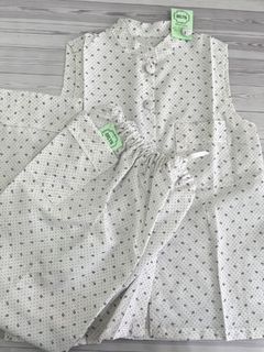 PIJAMA BURDEOS (blanco con plumitas negras) - BKLYN accesorios