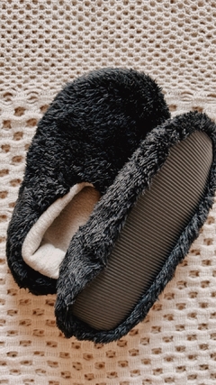 PANTUFLAS (negro) - BKLYN accesorios