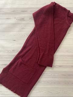 Sweater largo con Bolsillos al frente BORDO