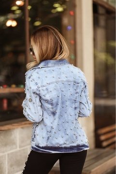 Jaqueta Jeans bordada na internet
