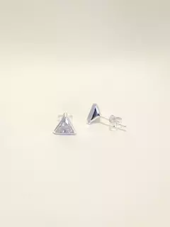 AROS PEGADOS TRIANGULO CON CUBIC