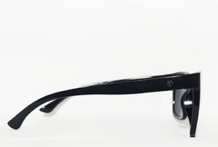 Óculos solar Tecnol TN 4024 G949 Gatinho preta na internet