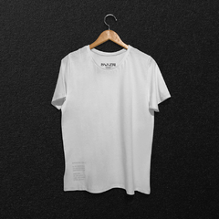 Camiseta Slim Lisa - Branca