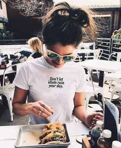 Camiseta Don't Let Idiots Ruin Your Day