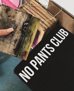 Camiseta No Pants Club - Costas - éMemu?!