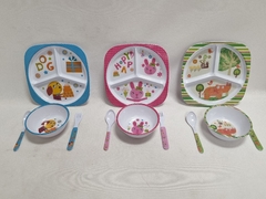 ART. BME1001 - SET MELAMINA INFANTIL CUADRADO 21 CM (PLATO, BOWL Y CUBIERTOS) - BULTO X 200 U