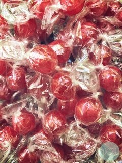 Caramelo bolita Rojo x 500grs