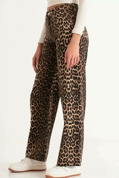 JEAN WIDE LEG ANIMAL PRINT - ISOSTASIA - VUJADE