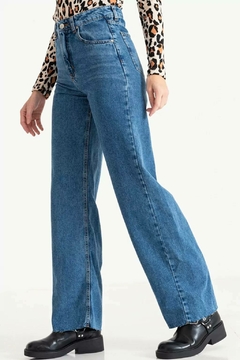 JEAN WIDE LEG CLÁSICO RÍGIDO ISOSTASIA - comprar online