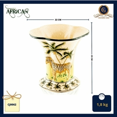 Vaso em cerâmica Craquelê, com pintura de uma zebra, coqueiros e natureza. - comprar online