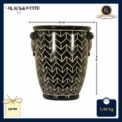 Cachepot (vaso) de cerâmica com fundo preto e pintura estilo "Chevron" em cor branca - comprar online