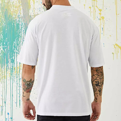 Camiseta Over Curves Off White na internet