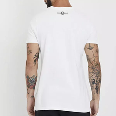 T-Shirt Meio Campo Branca na internet