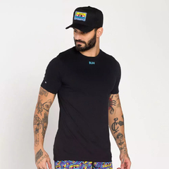 Camiseta Slim Buh Fitas Costas Preta - comprar online
