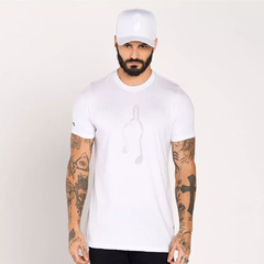 Camiseta Buh Slim Basic Relevo Branca