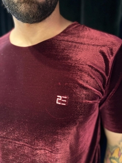 Camiseta Veludo Cristal Vinho - comprar online