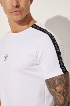 Camiseta Slim Fita. Diamantto. - comprar online