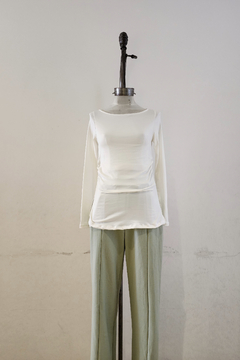 #3032 Remera modal soft ml con frunce y tajos "Lola" - comprar online