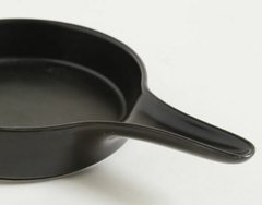 Provoletera de ceramica negra con mango - comprar online