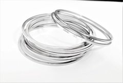 10 Pulseiras Rígidas Polidas 2mm Aço Inox Cirúrgico 316 L - comprar online