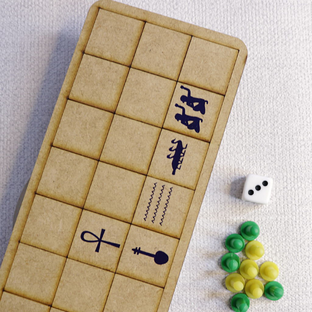 Senet, o mais antigo e estratégico jogo de tabuleiro