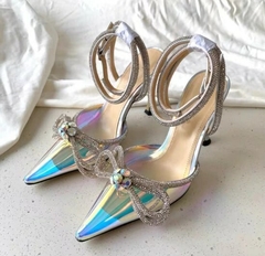Sapato de noiva colorido com bico fino e laço - loja online