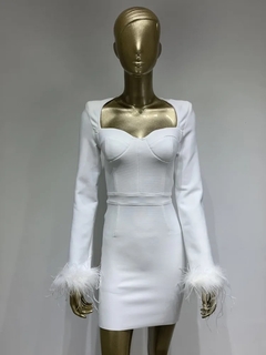 Vestido manga longa com detalhe plumas - comprar online