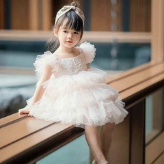 White dress girl - Little Princess by Paulina Donatt
