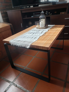 Mesa Ratona Hierro y Madera maciza de Paraiso - en internet