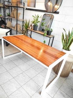 Mesa de comedor Madera maciza semidura en Paraiso -