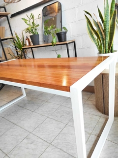 Mesa de comedor Madera maciza semidura en Paraiso - - comprar online