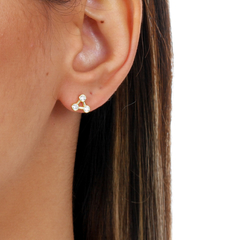 18k Gold Three Sisters earrings with white Sapphires or Diamonds on internet