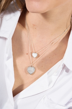 Little-Heart-shaped Mother of Pearl Necklace - Lily Silvestre - Joias personalizadas e exclusivas