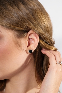 Little-Heart-shaped Onyx Earrings on internet