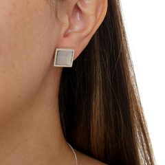 Square / Losenge-Shaped Mother of Pearl Earrings on internet