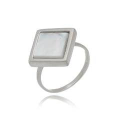 Losenge-Shaped Mother of Pearl Ring on internet
