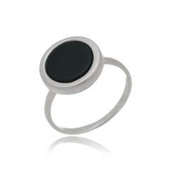 Round-shaped Onyx Ring