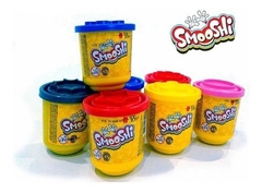 MIX COLORES Pote Simple Smooshi CÓDIGO: 5000 ¡TU SÚPERMASA PARA JUGAR!