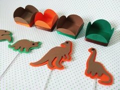 Forminha de doces + toppers - Dinossauros - 12unid na internet